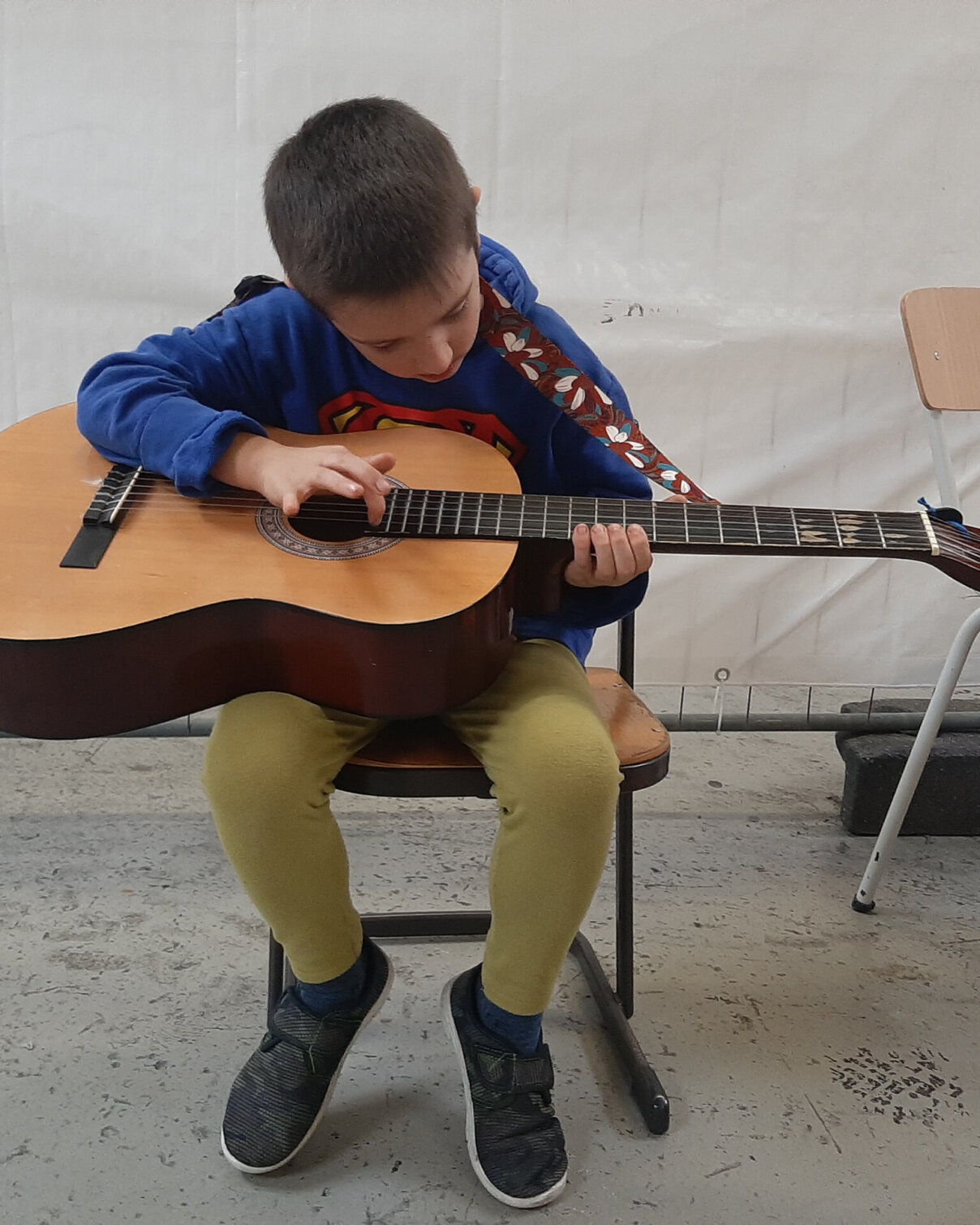 Ambulanz_Musik_Einzelintervention_Gitarre Ambulanz_Musik_Einzelintervention_Gitarre