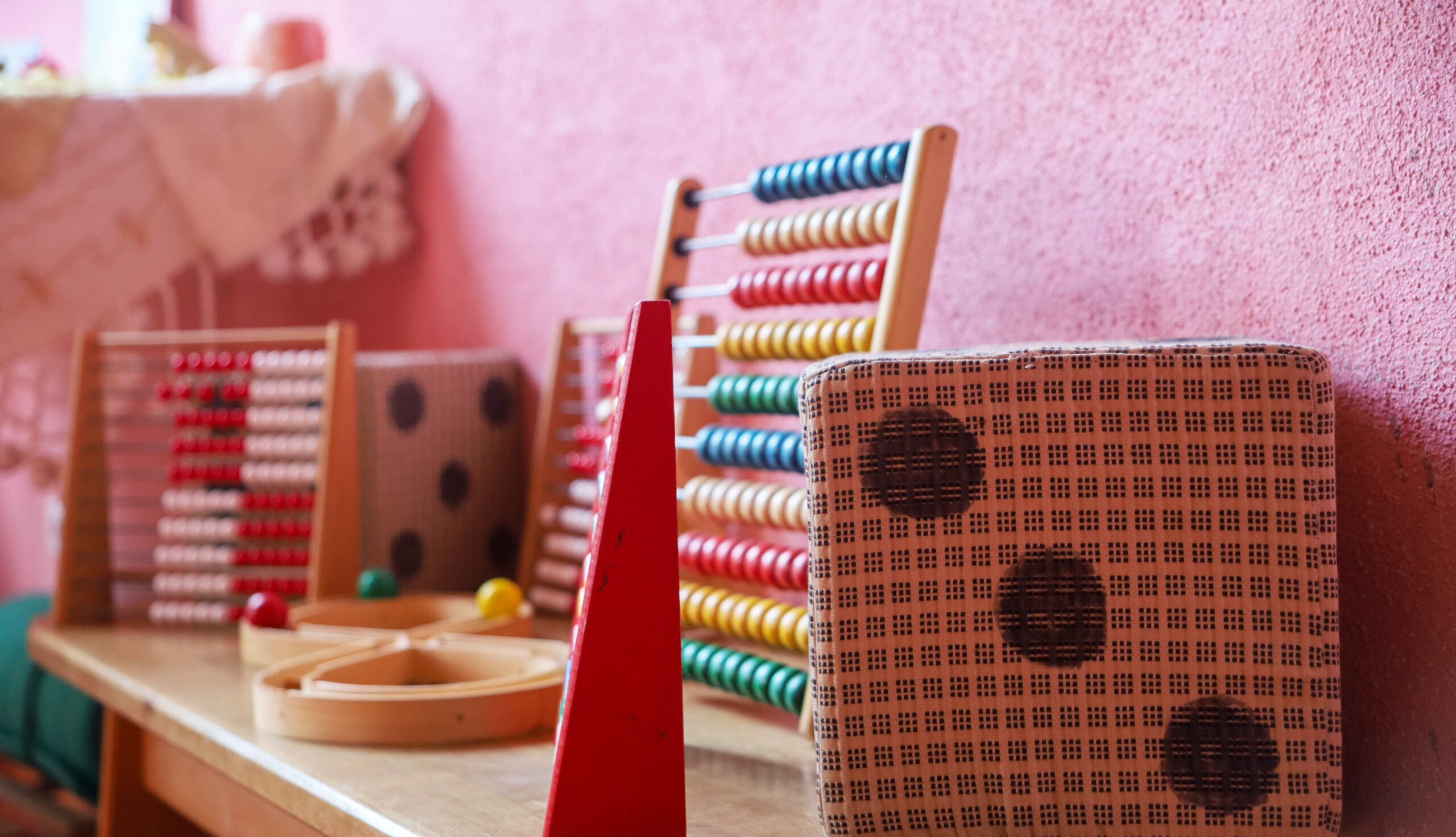 spielzeug-und-arbeitsmaterial-content-parzival-zentrum-karlsruhe