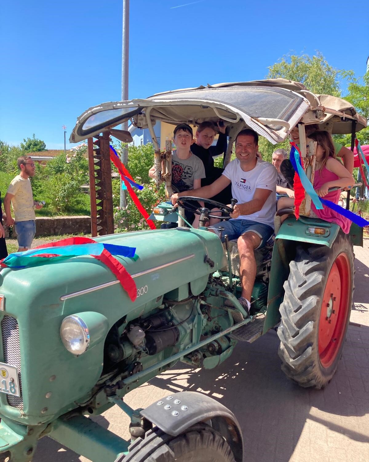 Traktor mit Lächeln