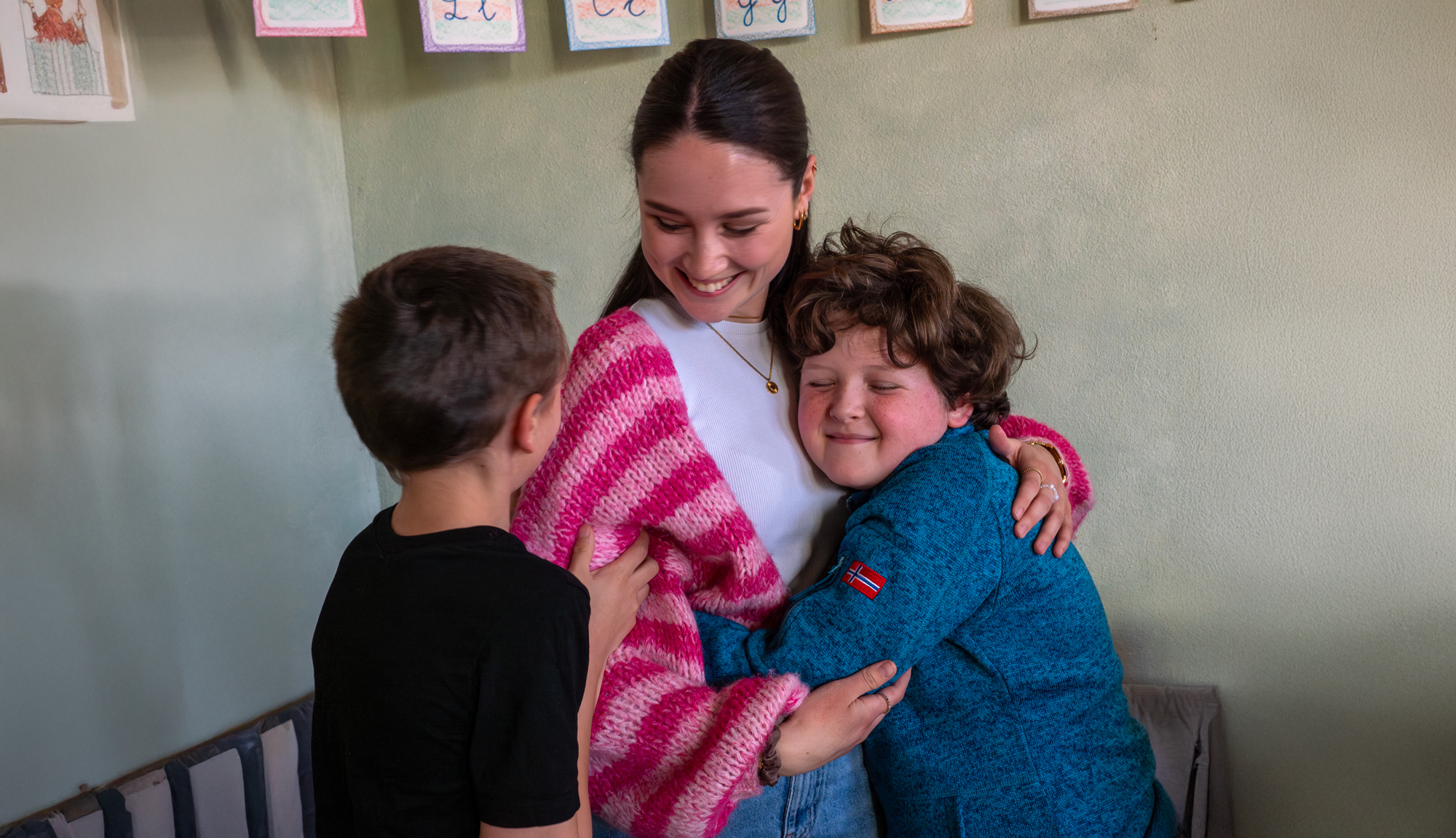 umarmung-footer-schulbegleitung-parzival-zentrum-karlsruhe