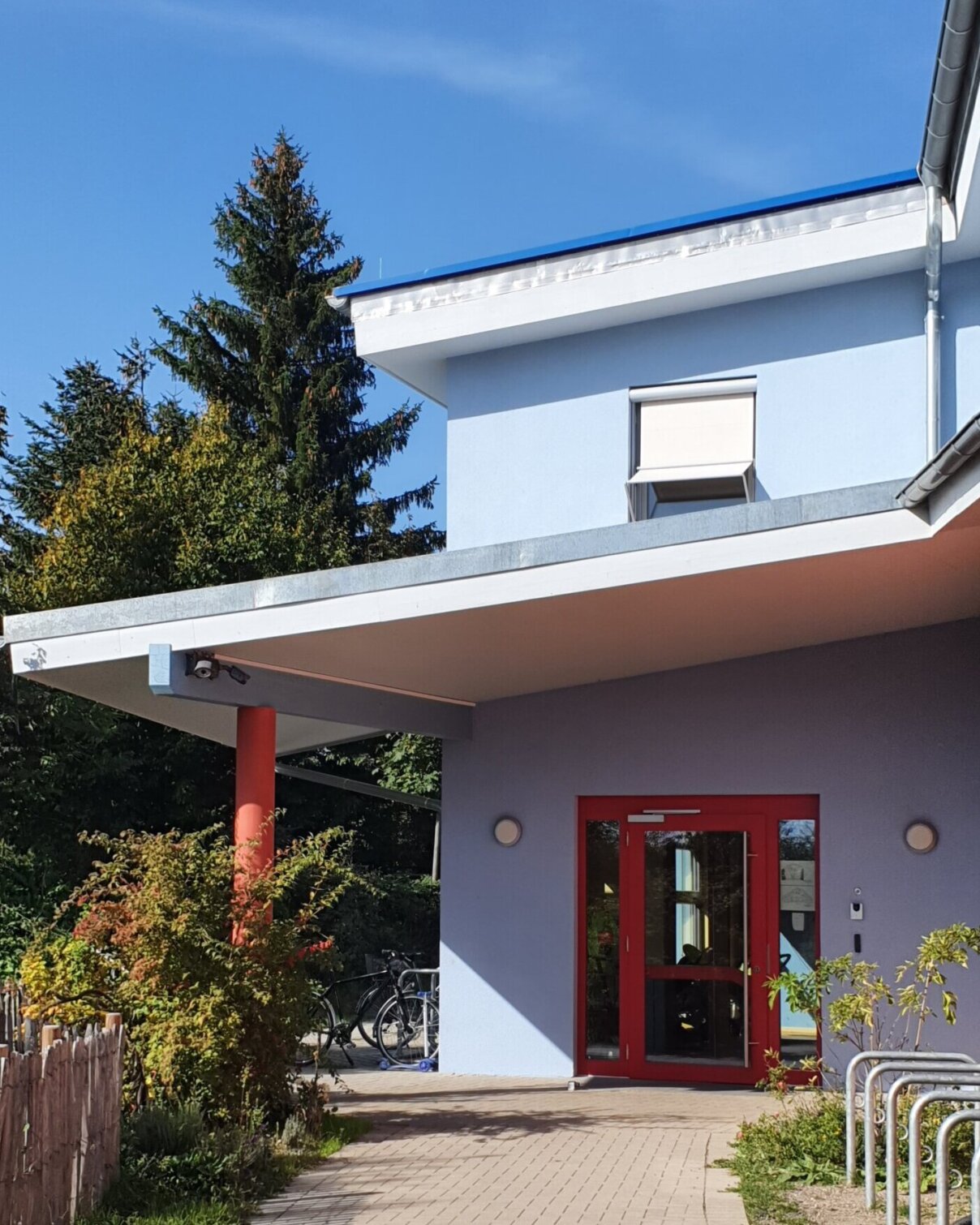 Eingangstür_KiFaZ_parzival-zentrum-karlsruhe