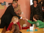Am18.02.16 stattete Landrat Dr.Schnaudigl in Begleitung von Jugendamtsleiterin Frau Freund dem Parzival-Schulzentrum einen Besuch ab.